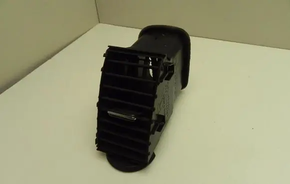 Toyota Prius (XW20) Rear air vent grill 5506147010 I5686
