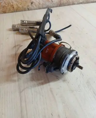 Volkswagen Golf III Spark distributor 0237521061 100276