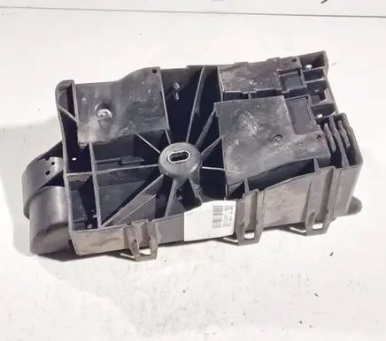 Opel Insignia A Battery box tray 13253551