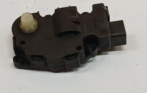 Citroen C4 I Picasso Air flap motor/actuator 410475520