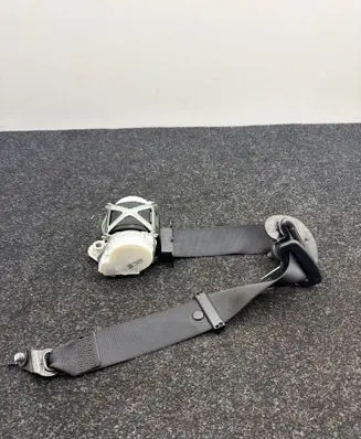 BMW 4 F32 F33 Front seatbelt 7243307