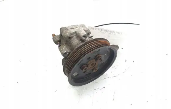 Skoda Octavia Mk1 (1U) Power steering pump 038145255A