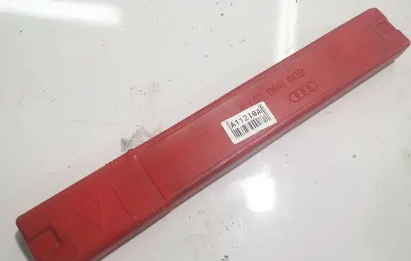 Skoda Superb B6 (3T) Emergency warning sign 8D9860251B