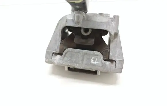 Skoda Octavia Mk2 (1Z) Engine mount bracket 1K0199262