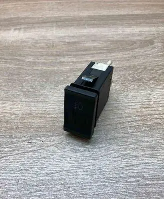 Fog light switch