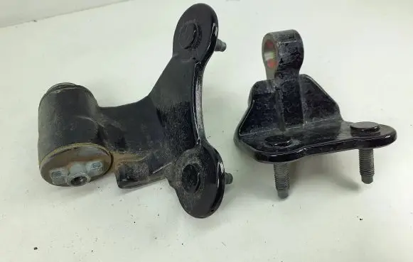 Rear door hinge set