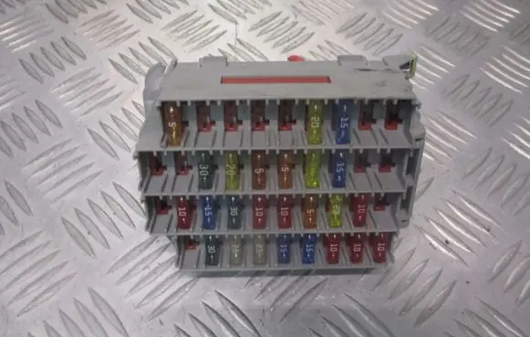 Volvo V70 Fuse box set 9162439