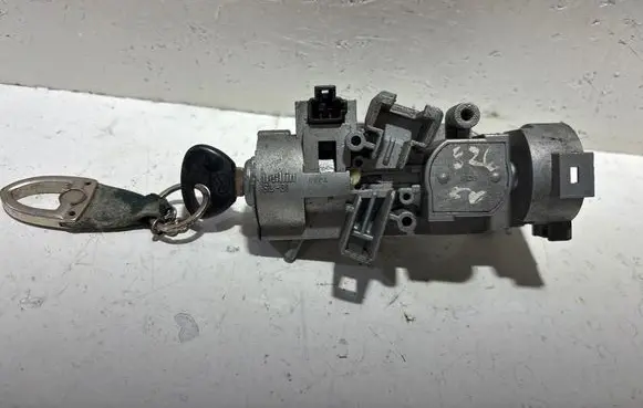 Mazda 626 Ignition lock