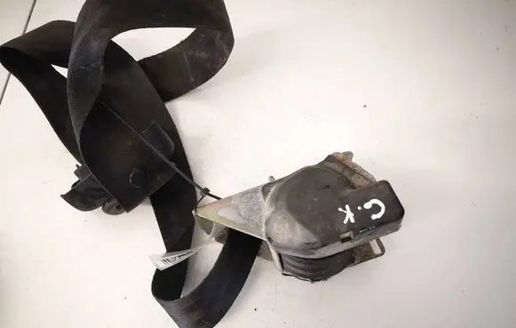 Volkswagen PASSAT B3 Rear seatbelt 357857805