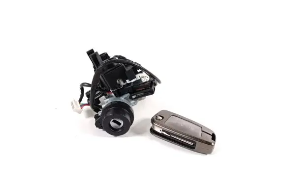 Volkswagen Golf VII Ignition lock 1K0905851