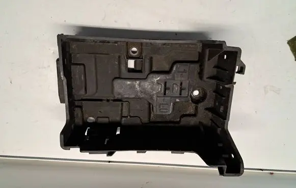 Citroen C4 Cactus Battery box tray 9676054080