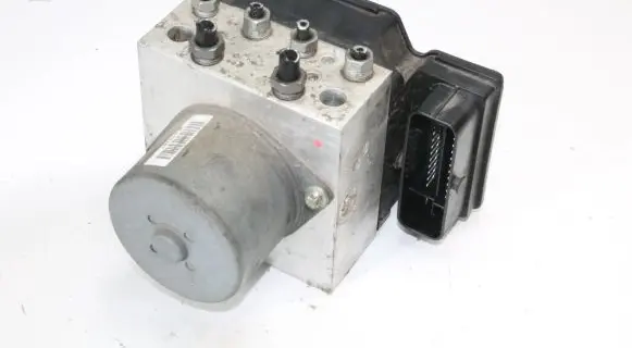 Ford Mondeo MK IV ABS Pump BG912C405AC