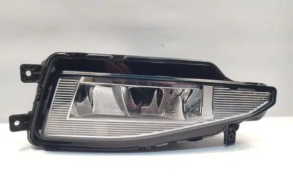 Volkswagen PASSAT B8 Front fog light 3G0941700
