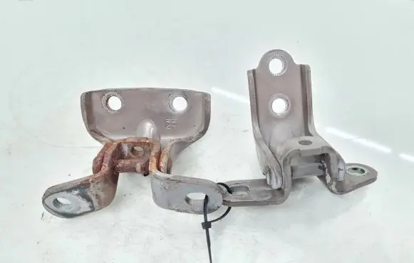 Hyundai i30 Front door hinge set 