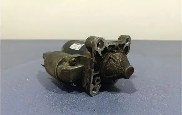 Dacia Sandero Starter motor 8200815083