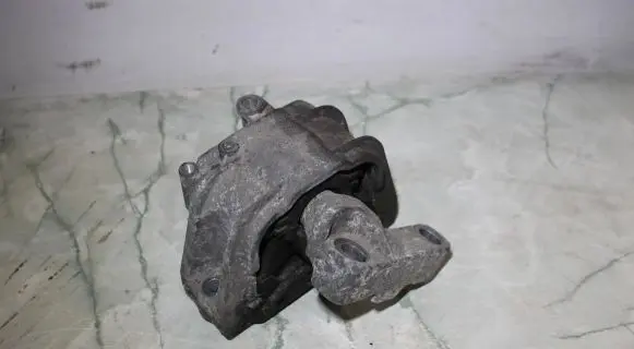 Audi A3 S3 8P Engine mount bracket 1K0199262