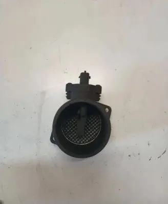 Volvo V70 Mass air flow meter 8670115