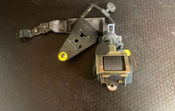 Volvo XC90 Rear seatbelt 601239200 018R000 601240500