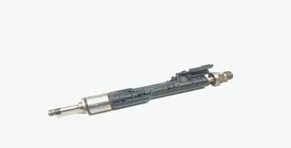 BMW X3 F25 Fuel injector 0261500109 7597870 13647397870