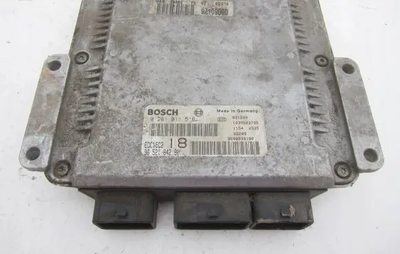 Peugeot 607 Engine control unit/module 9652184280