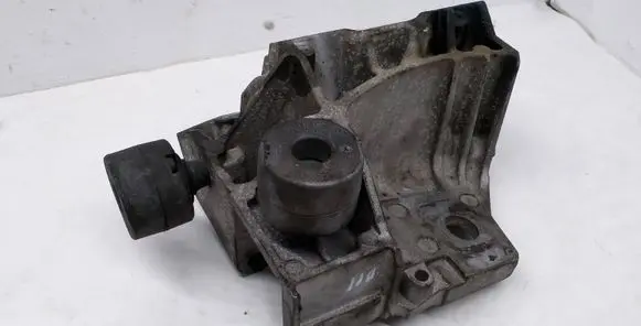 Volvo S80 Engine mounting bracket 30681951 6G926F030BA