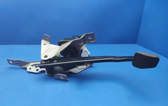 Clutch pedal
