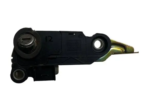 Volkswagen PASSAT B5.5 Tailgate exterior lock 3B9827297A