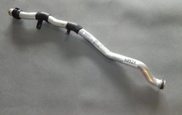 Audi Q7 4M Engine coolant pipe/hose 06E121065S