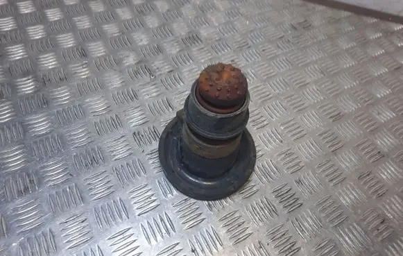Chrysler Pacifica Rear coil spring rubber mount 2016448183C