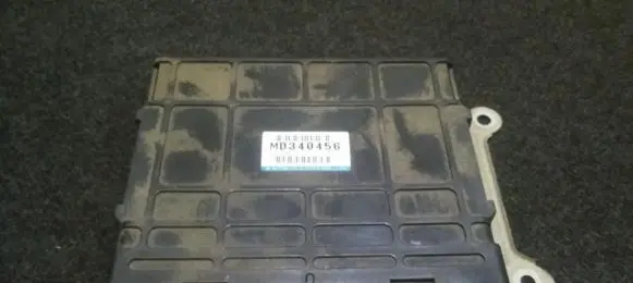 Mitsubishi Galant Engine control unit/module md340456 e2t67673h
