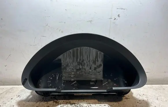 Mercedes-Benz E W211 Speedometer (instrument cluster) 110080292 A2115402348