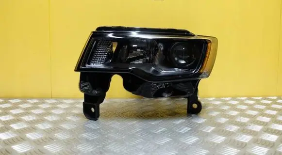 Jeep Grand Cherokee Headlight/headlamp 68266647AD 2192