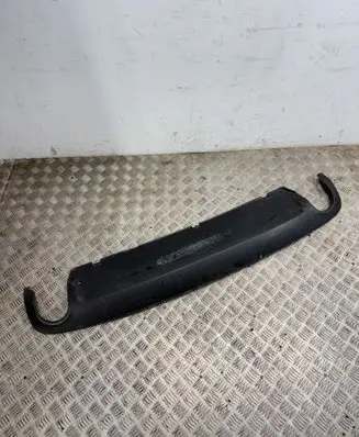 Front bumper lip