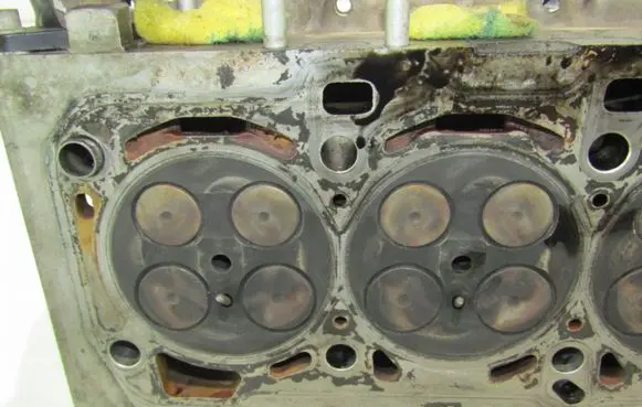 Opel Insignia A Engine head 55576540