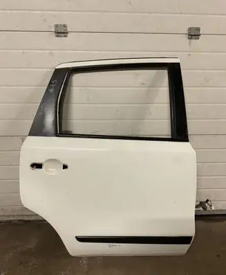 Nissan Note (E11) Rear door 