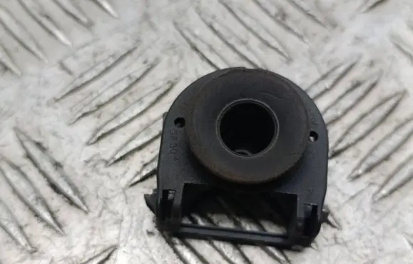 Peugeot 2008 I Radiator mount bracket 9639048580