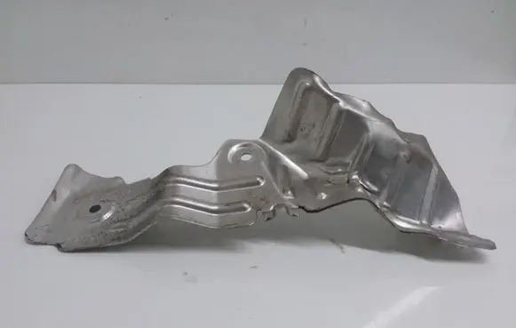 Toyota RAV 4 (XA40) Heat shield in engine bay 7051223301 147213