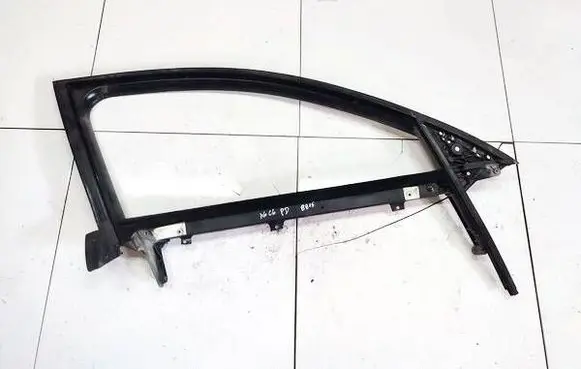 Audi A6 S6 C6 4F Front door window/glass frame 4F0837630