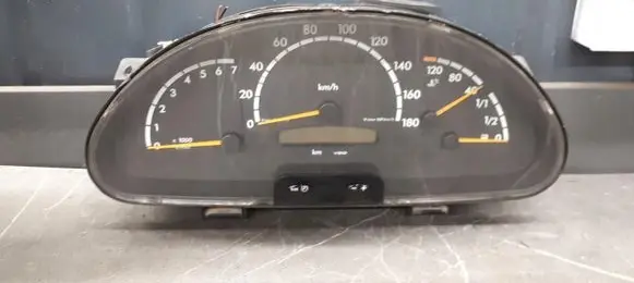 Mercedes-Benz Sprinter W901 W902 W903 W904 Tachometer A0014466421