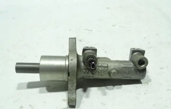 Peugeot 407 Master brake cylinder