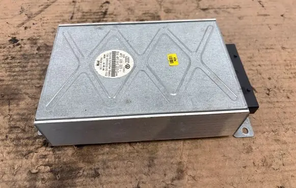 Audi A6 S6 C6 4F Sound amplifier 4F0035223 4F0910223G 72030000020002