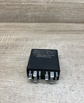 Audi A6 S6 C5 4B Other relay 4B0919471A 5KG00656805