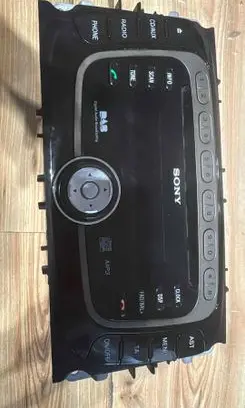 Ford Mondeo MK IV Radio/GPS head unit trim V001220