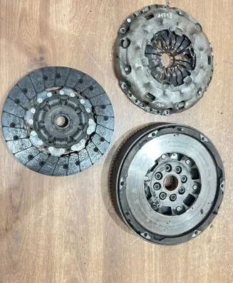 Volvo V70 Clutch set kit 324043010