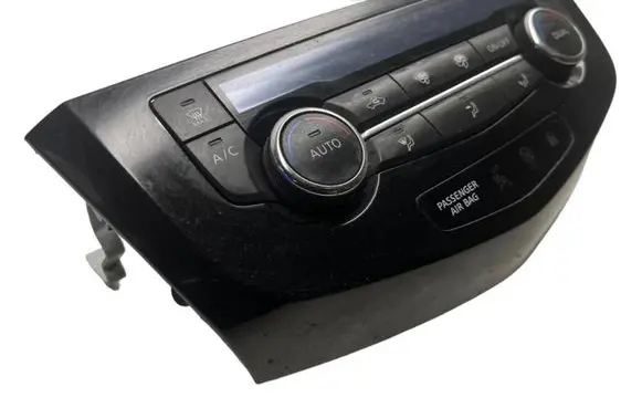 Nissan X-Trail T32 Air conditioner control unit module 275004EA0A