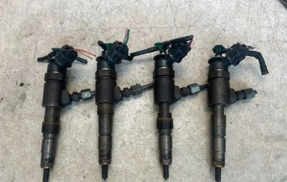 Peugeot 2008 I Fuel injectors set 0445110566 027766
