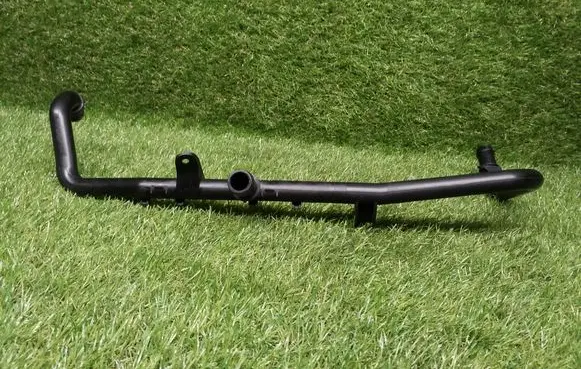 Volkswagen Jetta VI Engine coolant pipe/hose 04E121070J