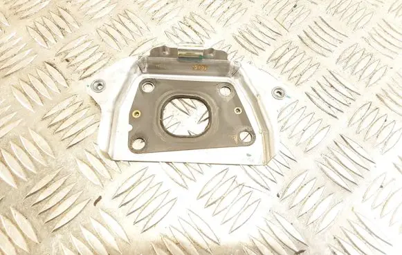 Volvo XC40 Other engine bay part 32208711