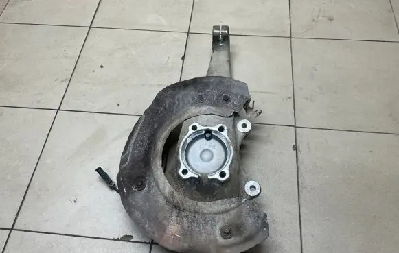 BMW 5 F10 F11 Front wheel hub spindle knuckle