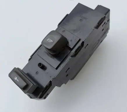 Volvo S60 Electric window control switch 8682950
